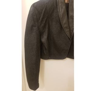 Women's 80's VINTAGE Cropped Leather Jacket